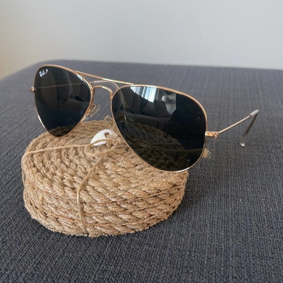 Ray-Ban Gold Aviator Sunglasses - Picture 2 of 5
